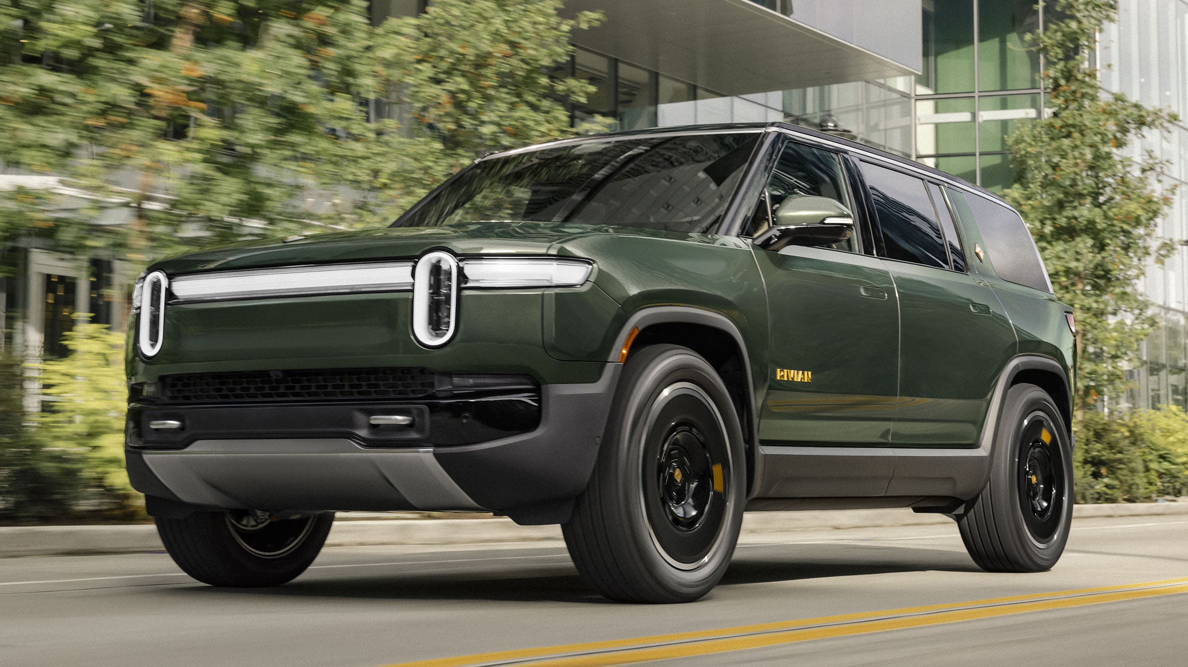 Rivian R1s…
