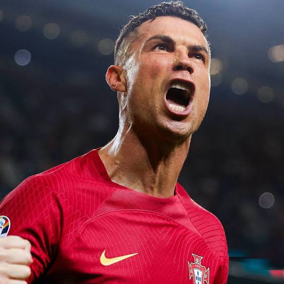  Cristiano Ronaldo 